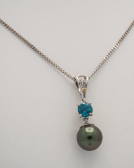 Pendentif or blanc zircon perle
