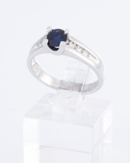 Bague or saphir diamants